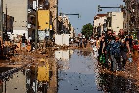 Spain Disaster Death Toll Reaches 214 - Valencia