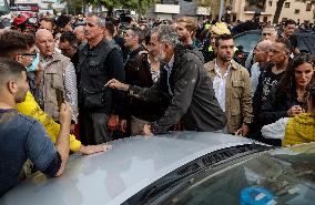 King And Queen Of Spain Pelted With Mud On Visit To Flooded Town