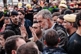 King And Queen Of Spain Pelted With Mud On Visit To Flooded Town