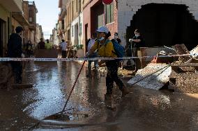 Spain Disaster Death Toll Reaches 214 - Valencia