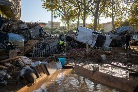 Spain Disaster Death Toll Reaches 214 - Valencia