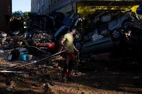 Spain Disaster Death Toll Reaches 214 - Valencia