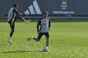 CALCIO - UEFA Champions League - Juventus - Allenamento