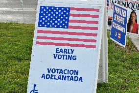 Residents Voting In Florida US