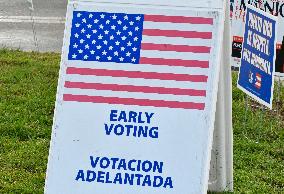 Residents Voting In Florida US