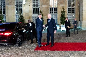 PM Barnier Welcomes Romanian PM Ciolacu - Paris