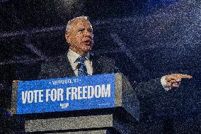 Governor Tim Walz Hold Last Wisconsin Rally Pre-election In Milwaukee Wisconsin.