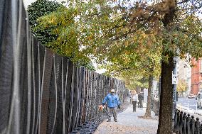 Nov 4th Washington DC 2024 Crews Out Side  Howard University  And The White House Putting Up Fencing