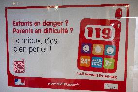 Agnes Canayer visits the National Helpline for Children at Risk offices - Paris