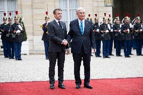 President Macron Welcomes Kazakhstan's President Tokaïev - Paris