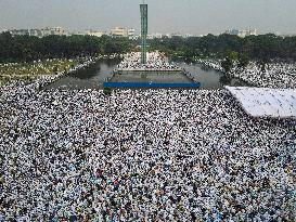 Thousands flock to Suhrawardy Udyan for Olama Mashayekh rally in Dhaka