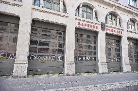 Lyon Firefighters On Strike