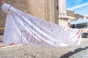 Research Workers Protest In Rome