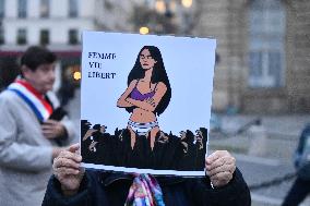 Rally In Support Of Student Ahou Daryaei And Iranian Women - Paris