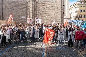 Research Workers Protest In Rome