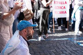 Research Workers Protest In Rome