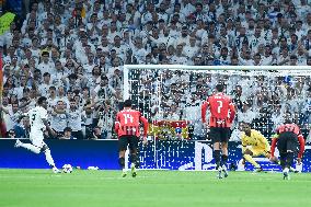 Champions League - Real Madrid v AC Milan