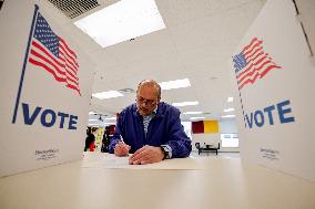 US Voters Head To The Polls