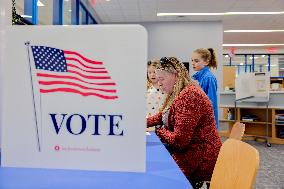 US Voters Head To The Polls