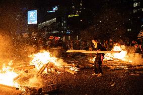 Protest Erupts After Netanyahu Fires Gallant - Tel Aviv