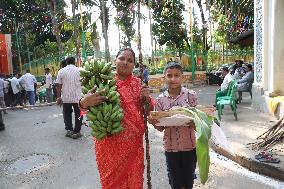 Chhath Puja Free Religious Material Distribution In Kolkata, India