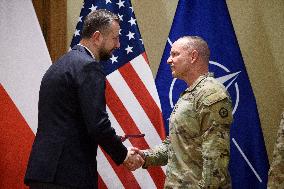 Polish MoD Awards U.S. Soldiers Stationed In Poland.