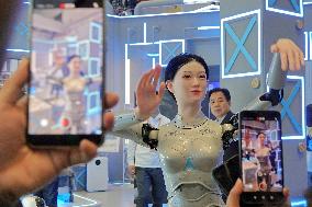 Robot Perform in 7TH CIIE in Shanghai