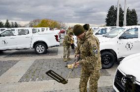 Lithuania donates equipment to Ukraine as part of Demining Coalition effort in Kyiv