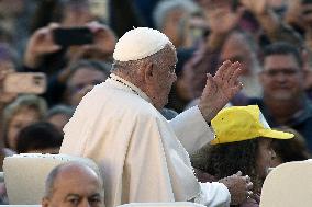 Pope Francis at St. Peter's Square - Vatican