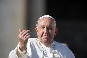 Pope Francis at St. Peter's Square - Vatican