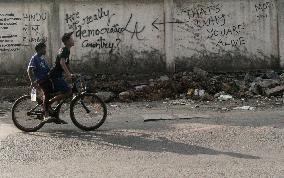 Wall Graffiti In Mumbai