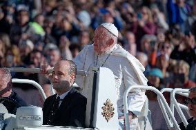 Pope Francis Attends The Weekly General Audience At St Peter's Square