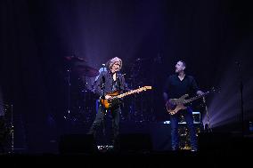 Dire Straits Experience In Concert At The Zenith - Paris