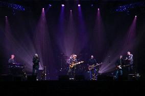 Dire Straits Experience In Concert At The Zenith - Paris