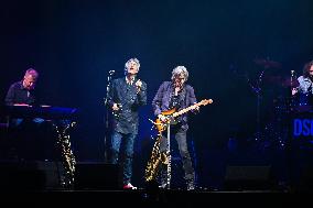 Dire Straits Experience In Concert At The Zenith - Paris