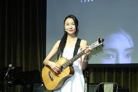 Female Singer Vicky Chen