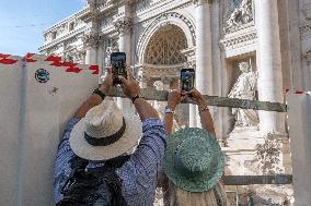 Trevi Fountain Closed For Restoration - Rome