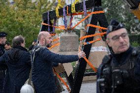 Notre-Dame Welcomes Three New Bells - Paris