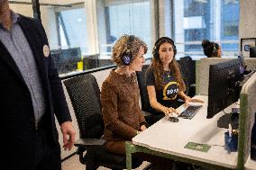 Education Minister Genetet Visits The 30 18 Call Center - Paris