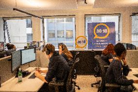 Education Minister Genetet Visits The 30 18 Call Center - Paris