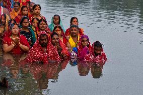 Chhath Puja Celebration In India : 2024