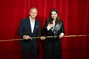 Juliette Binoche Inaugurates The Printemps Window Displays - Paris