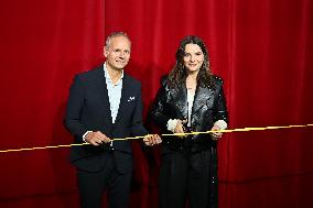 Juliette Binoche Inaugurates The Printemps Window Displays - Paris