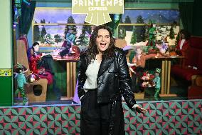 Juliette Binoche Inaugurates The Printemps Window Displays - Paris