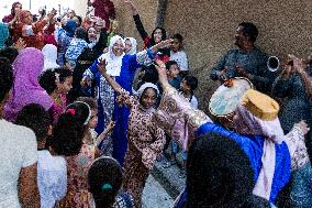 Bedouin Women Celebrate Wedding In Tunisia