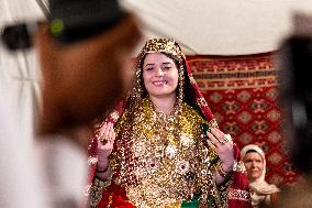 Bedouin Women Celebrate Wedding In Tunisia