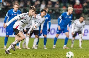 Legia Warsaw vs Dinamo Minsk - UEFA Conference League