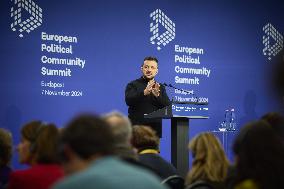 Zelensky Attends European Summit - Budapest