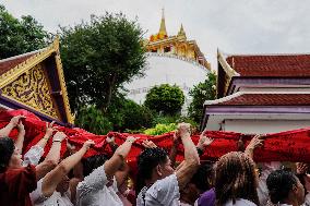 The Sacred Red Cloth Ceremony The Golden Mount Temple.