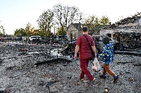 Aftermath of November 7 Russian guided bomb strike in Zaporizhzhia